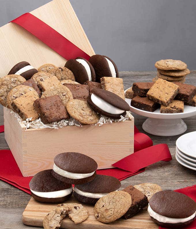 Cookies All Day Basket - Deluxe