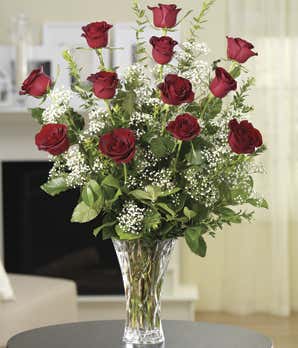 Classic Red Dozen Roses in Lenox vase