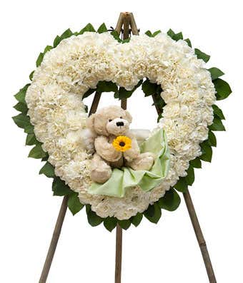 Hearts Open Wreath with Bear