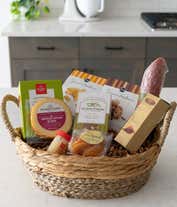 Alternative image 4 for Sweet & Savory Snackin' Gift Basket