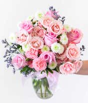 Alternative image 3 for Sweet Roses for Mom's Special Day