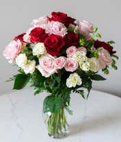 Alternative image 1 for Romantic red roses, pink roses and spray roses
