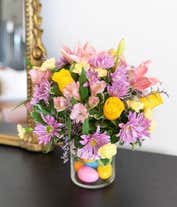 Alternative image 3 for Eggcellent Pastel Bouquet