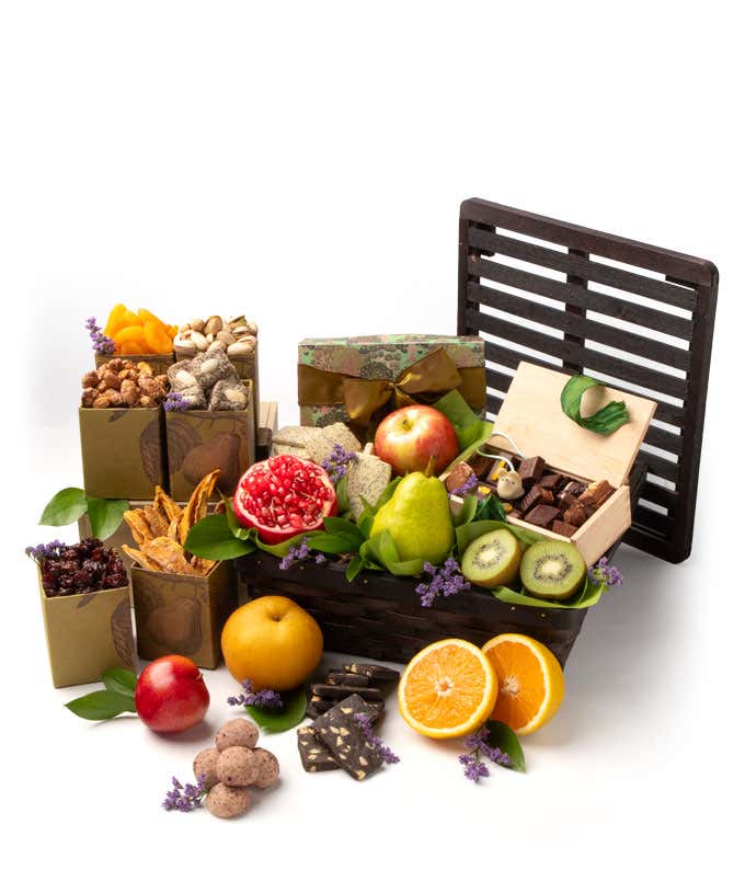Deluxe Fruit & Chocolates Gift Basket