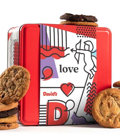 1lb Love Cookie Tin 