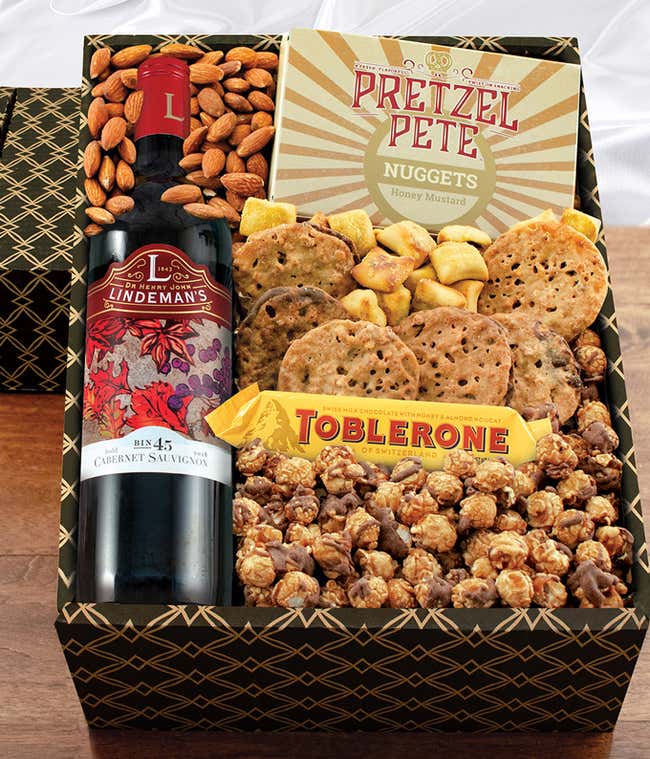 Cabernet & Crunch Gift Box