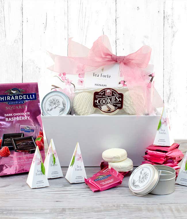 Tea &amp; Sweets Gift Basket 