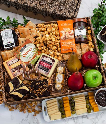 Orchard & Artisan Delights Gift Basket