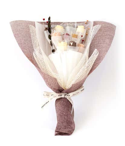 Callebaut Chocolate Rose Bouquet - Premium