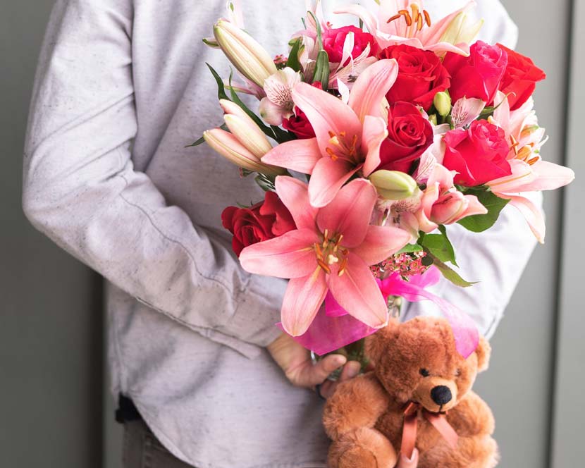 Valentine's Day Flower and Gift Guide